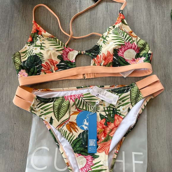 Cupshe Bikini - Picture 2 of 8